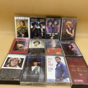 Country music cassette lot of 12 tapes - reba - brooks and dunn - judds -.